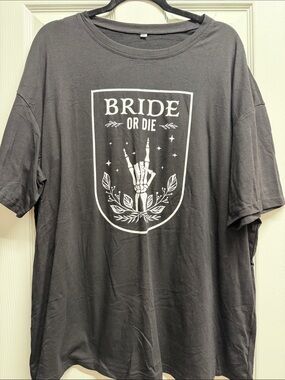 Bride Or Die Graphic Tee - Black Short-Sleeve Casual Top